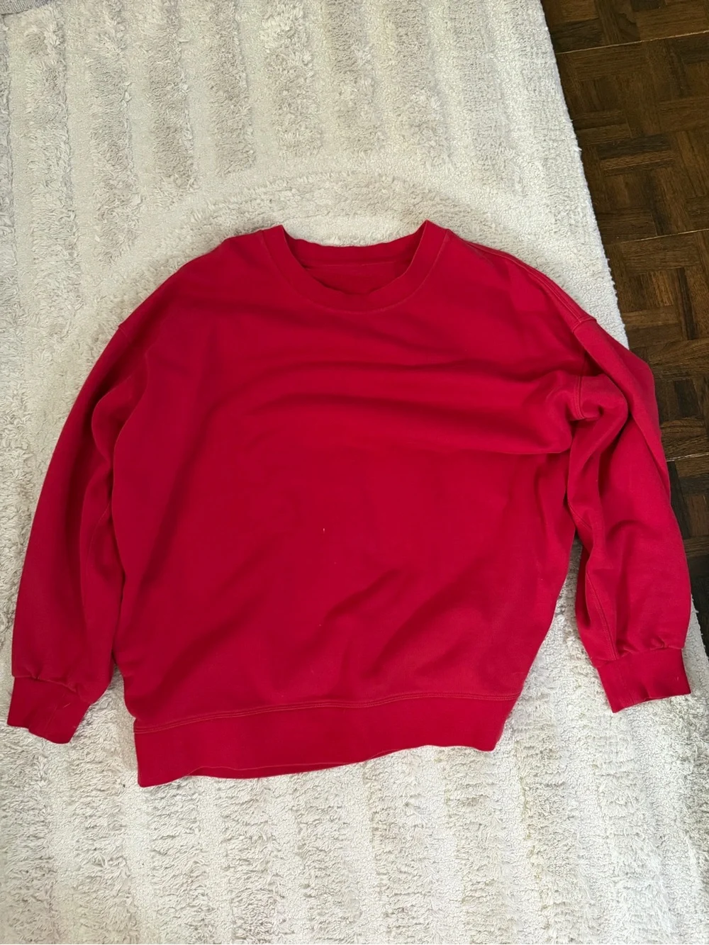 Women’s Lululemon crew neck